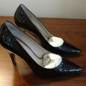 Johnston and Murphy Faux Croc Pumps